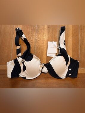 Black & Cream Graphic Underwire Swim Bra